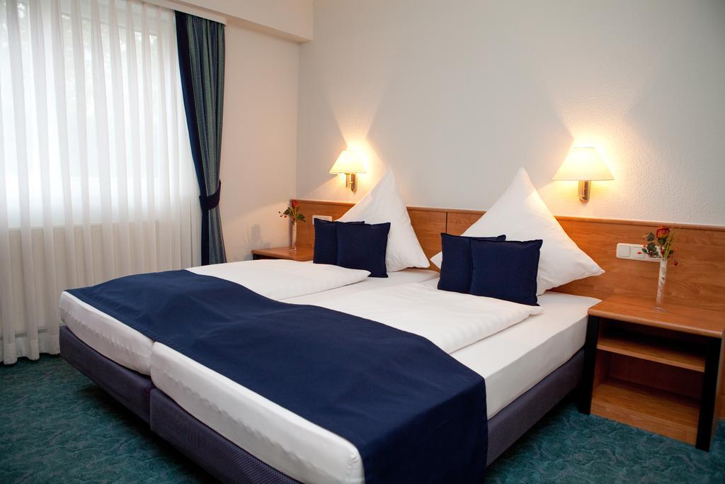 Landhotel Imhof Neuhof  Bagian luar foto