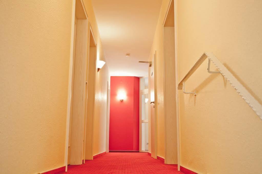 Landhotel Imhof Neuhof  Bagian luar foto